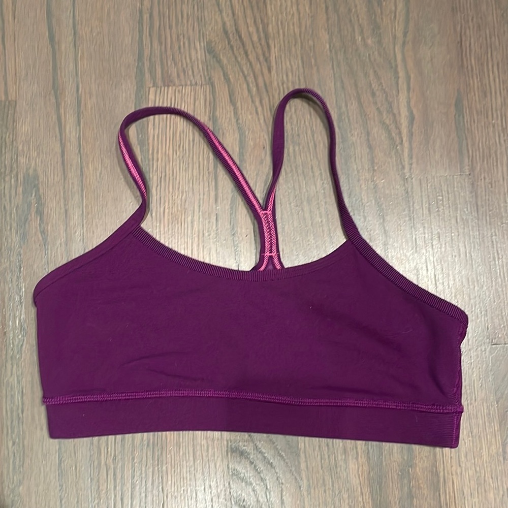 Lululemon sports bra